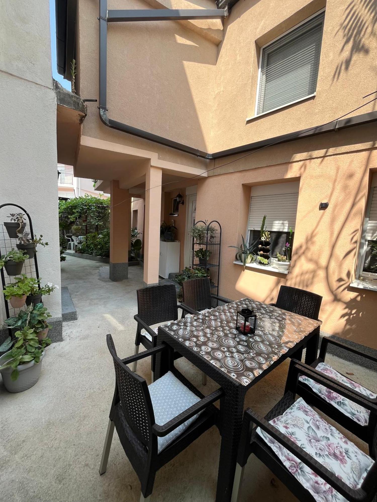 Apartman Nermin โมสตาร์ ภายนอก รูปภาพ