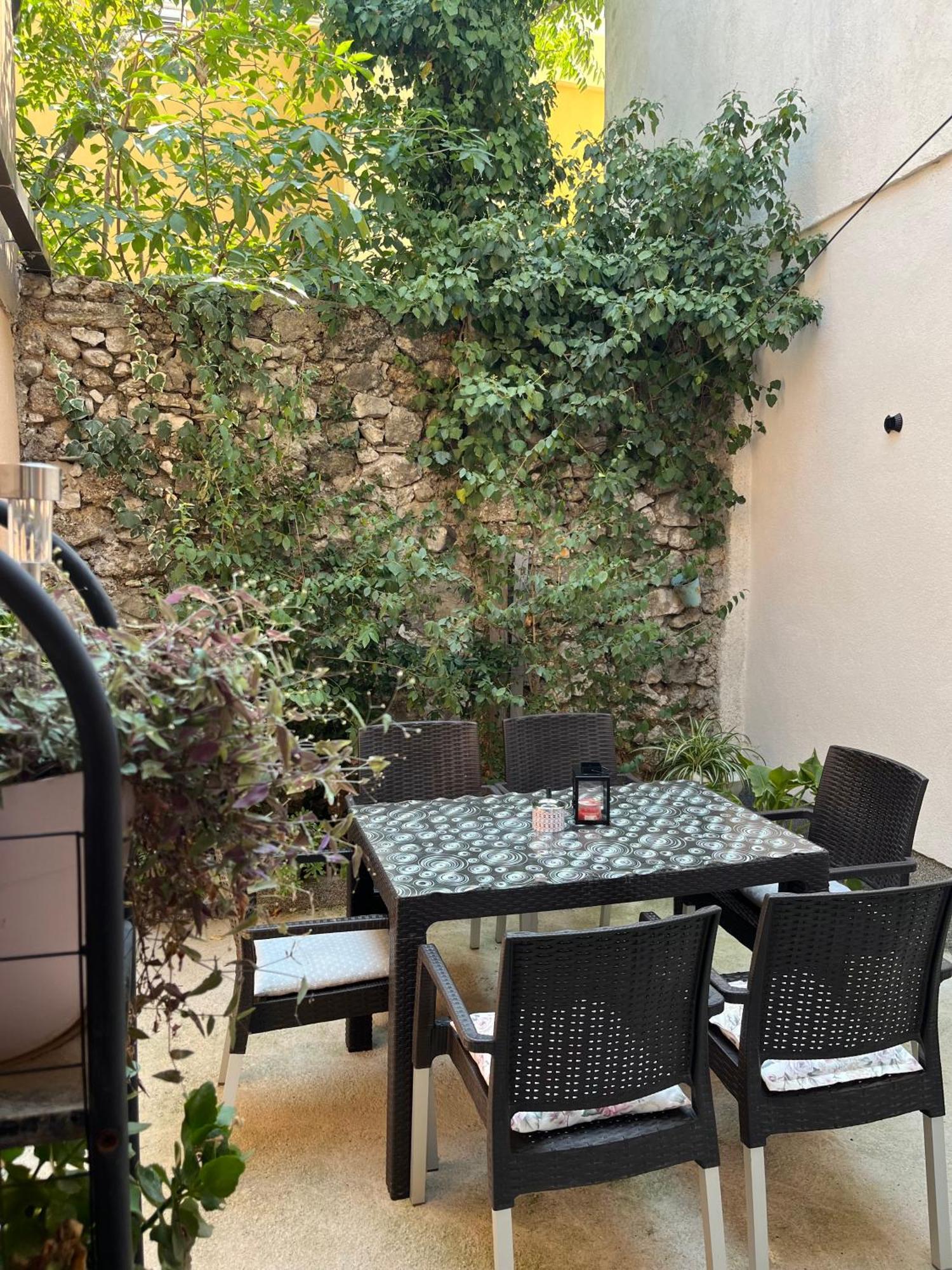 Apartman Nermin โมสตาร์ ภายนอก รูปภาพ